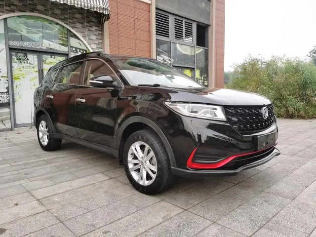 Dongfeng Fengguang Scenery 580 Facelift ★ Star version 1.5T manual luxury type