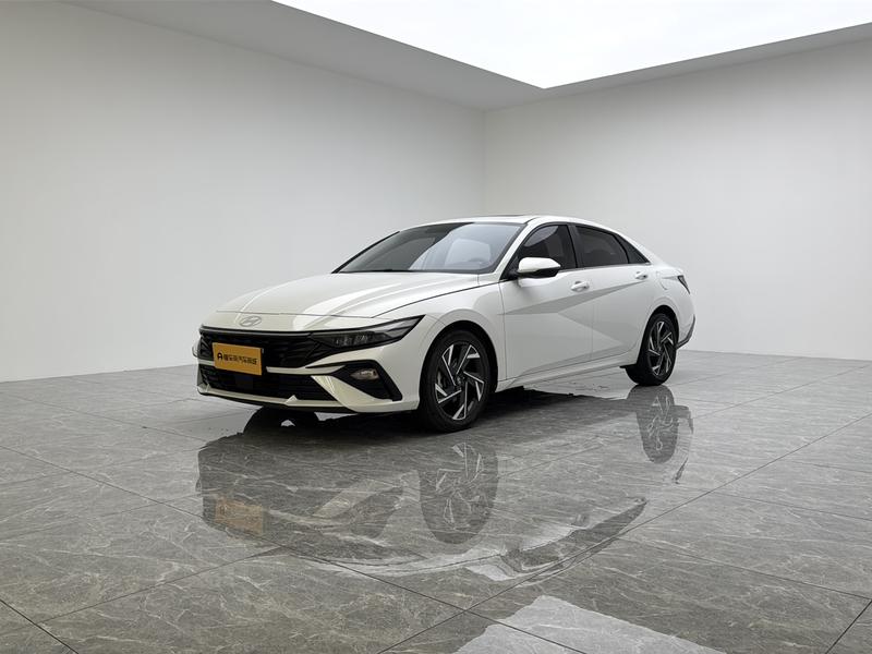 Hyundai Elantra 2023