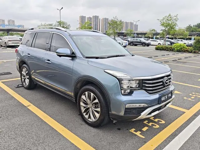 GAC Trumpchi GS8 320T two-wheel drive luxury Zhilian Edition 7 seats