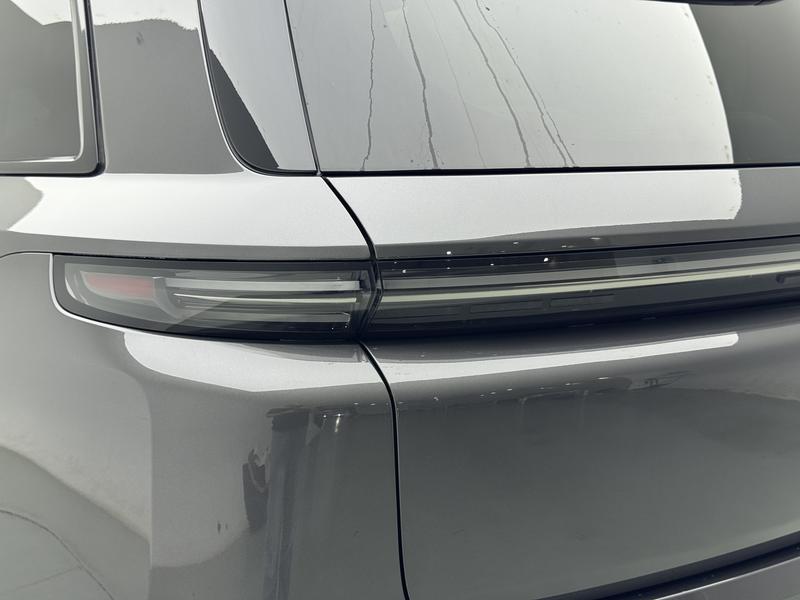 Li Auto Ideal L8 2024