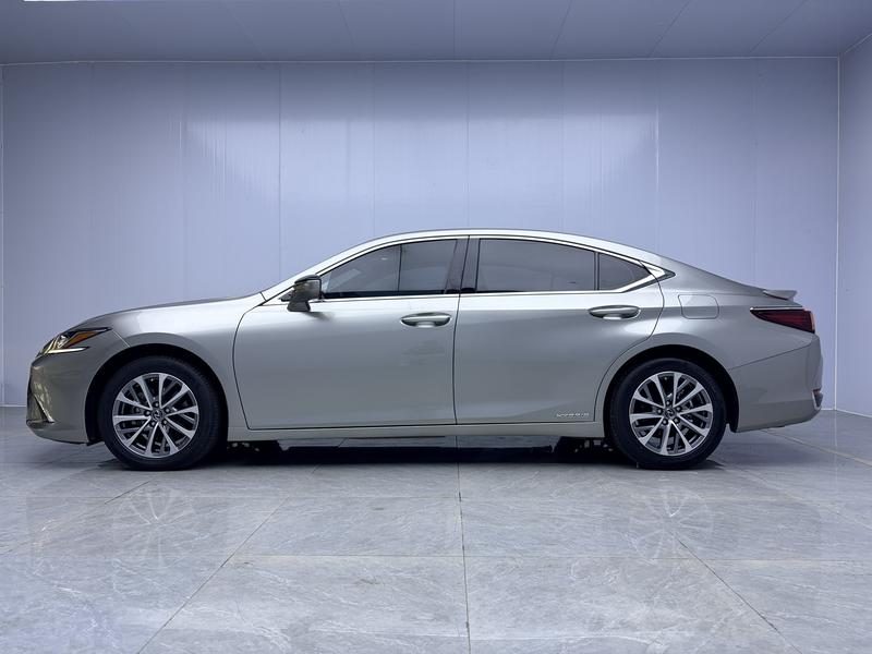Lexus Lexus ES 2021