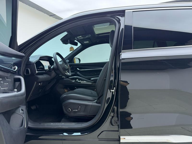 Geely Emgrand L 2024