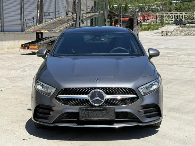 Mercedes-Benz Mercedes-Benz A-class Facelift A 200 L sports sedan fashion type