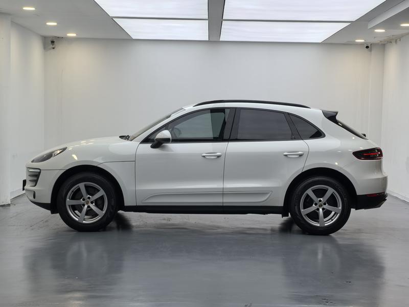 Porsche Macan 2016