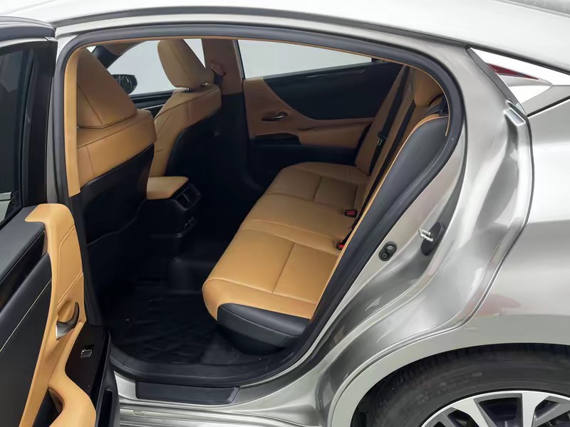 Lexus Lexus ES 2021