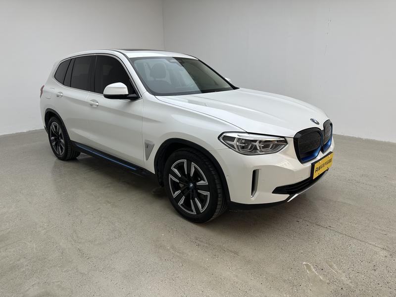 BMW BMW iX3 2021