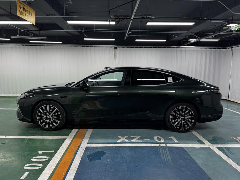 Geely Galaxy Galaxy Star Shine 8 PHEV 2025