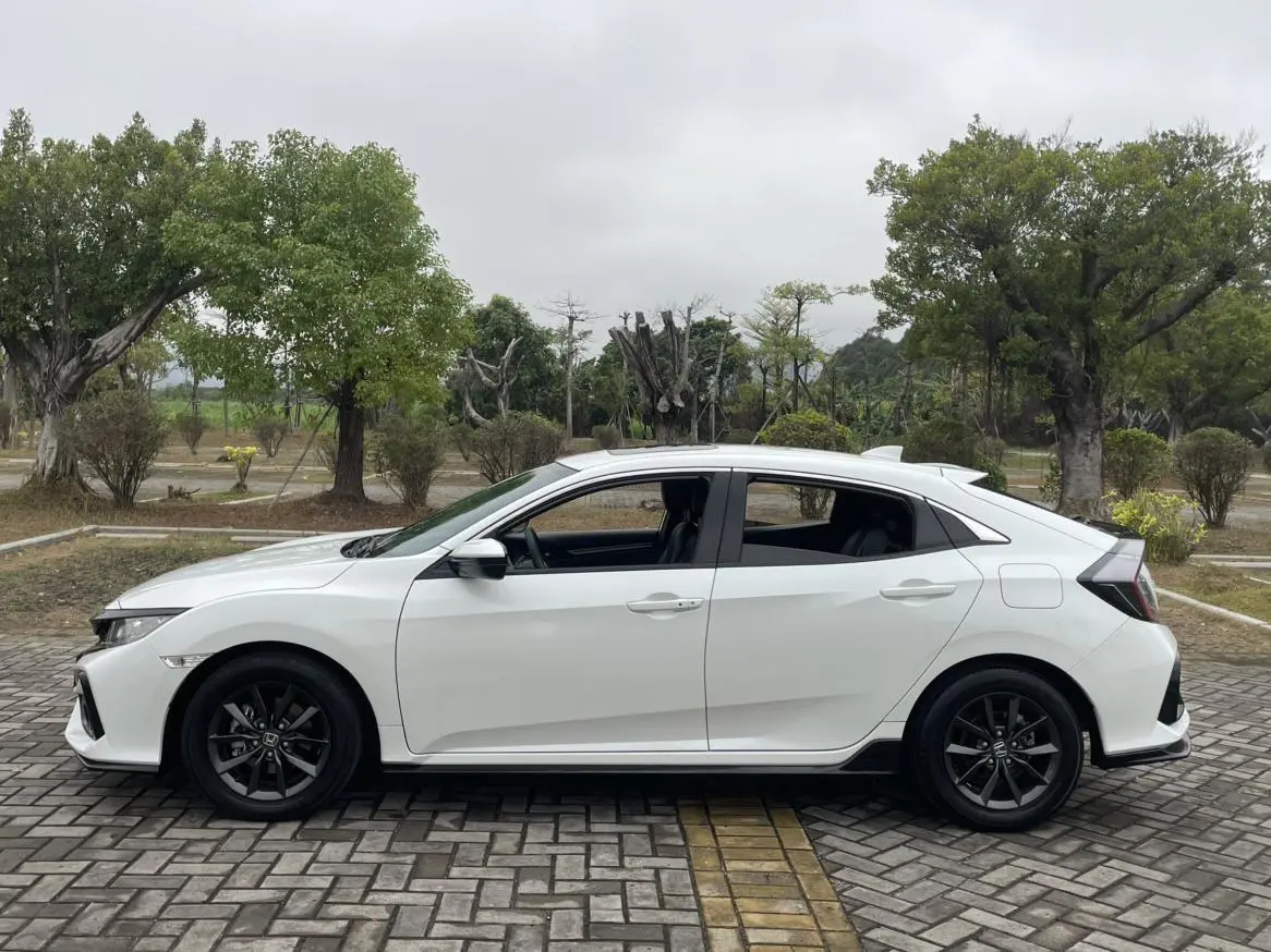 Honda Civic HATCHBACK 220TURBO CVT cutting-edge control