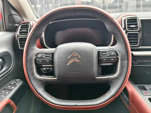 Citroen Tianyi C5 AIRCROSS 350THP luxury