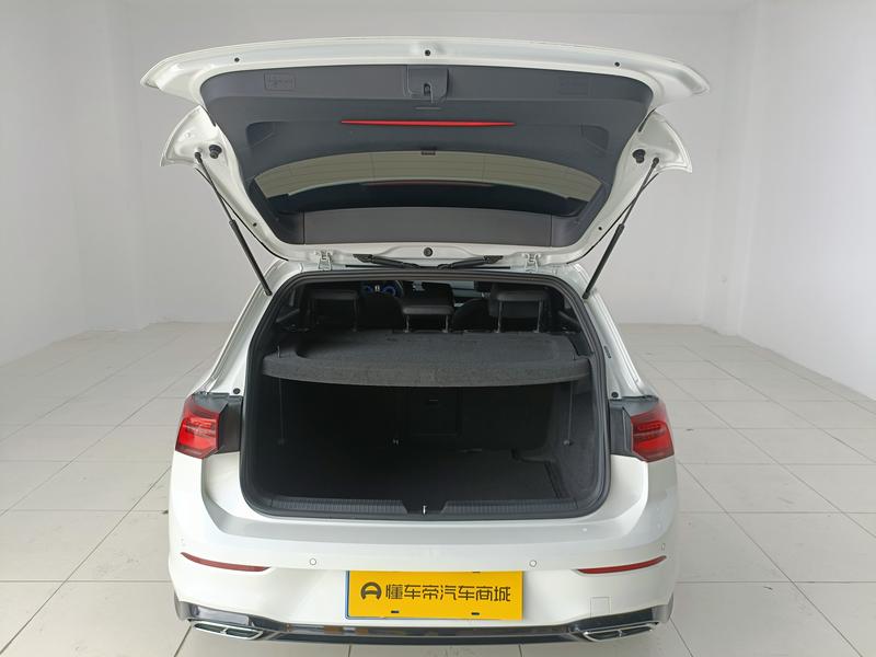Volkswagen golf 2023