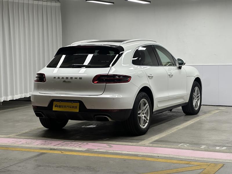 Porsche Macan 2016