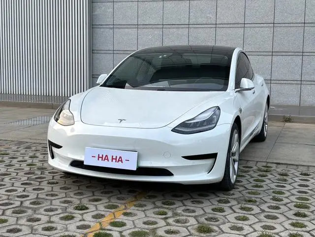 Tesla Model 3 Upgraded version of standard battery life rear drive