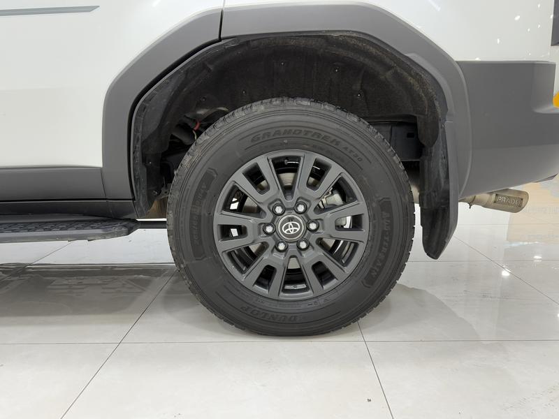 Toyota Prado 2024