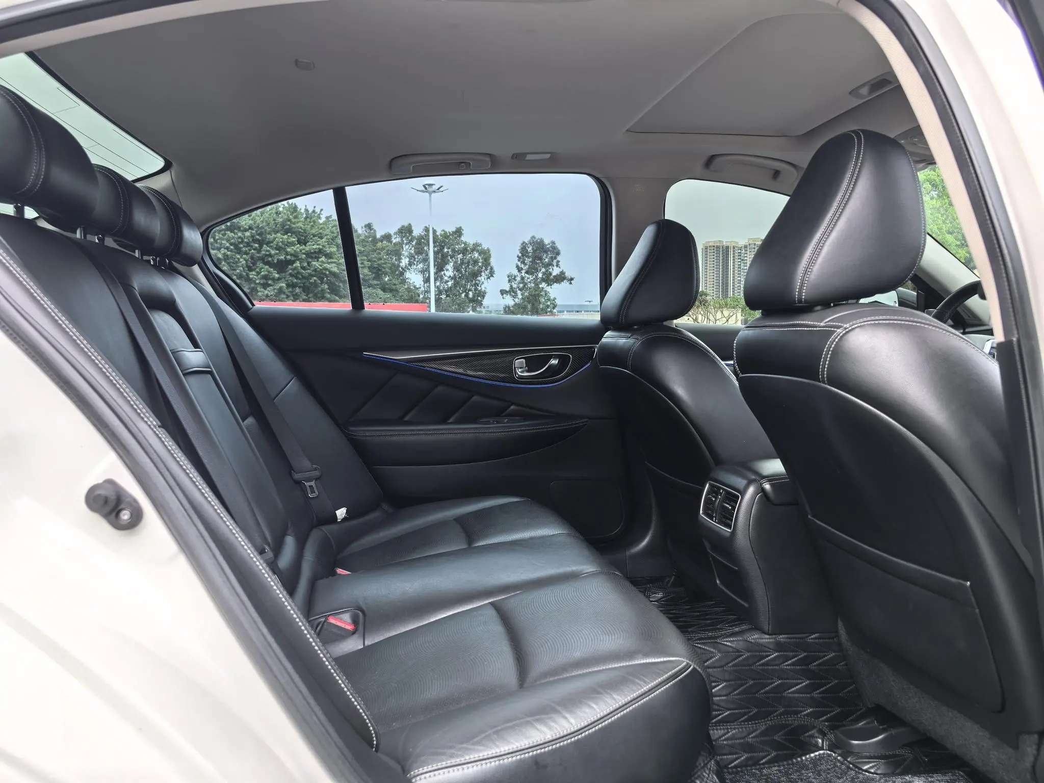 Infiniti Infiniti Q50L 2.0T Premium Version Country VI