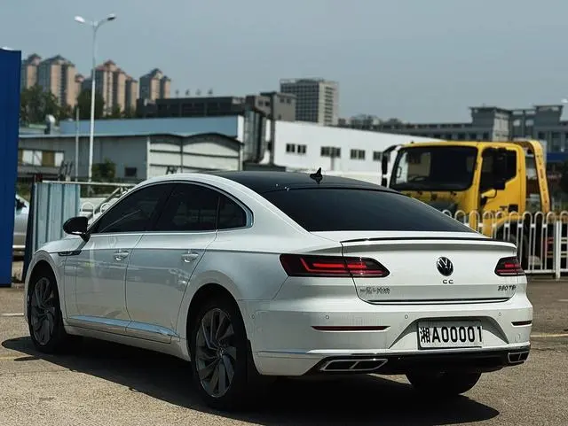Volkswagen Volkswagen CC 380TSI eye-catching version