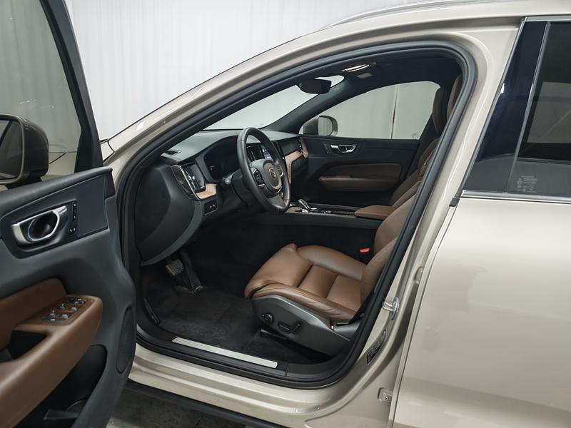 Volvo Volvo XC60 PHEV 2025