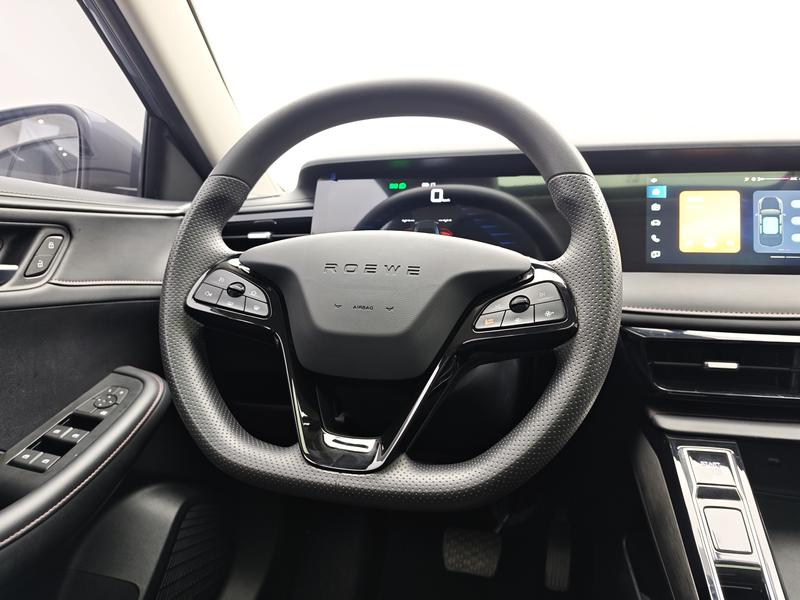 Roewe Roewe i5 2023