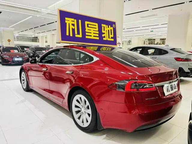 Tesla Model S 75