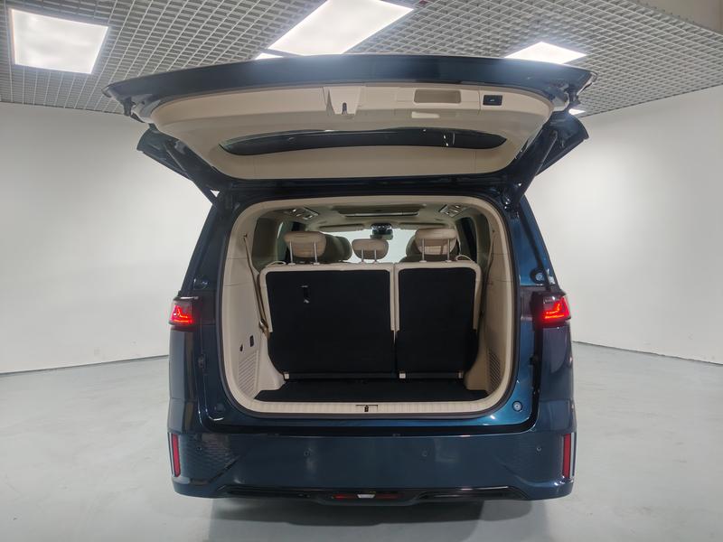Voyah Lantu Dreamer PHEV 2025