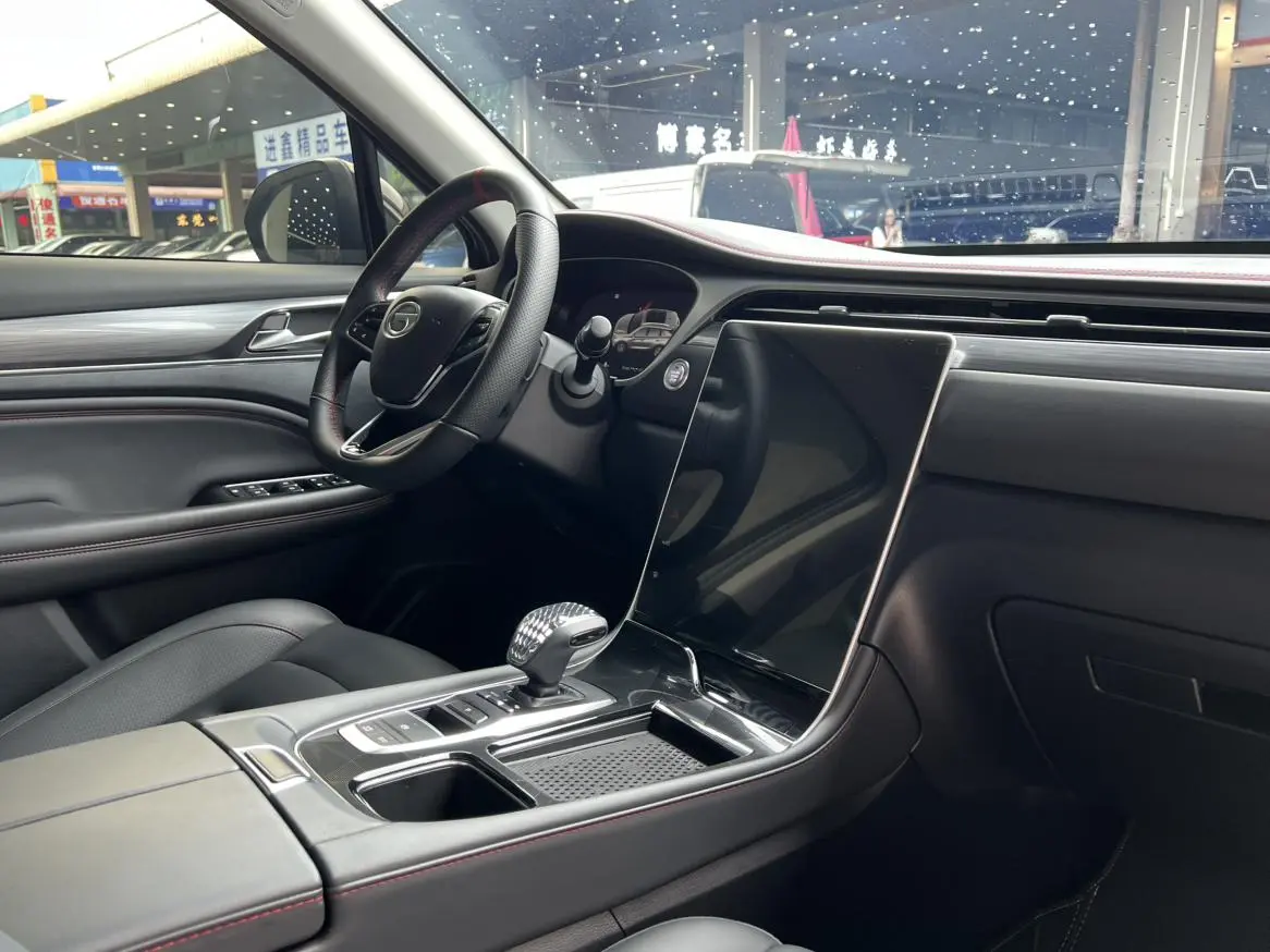 GAC Trumpchi GS4 PLUS 390T automatic Nebula version