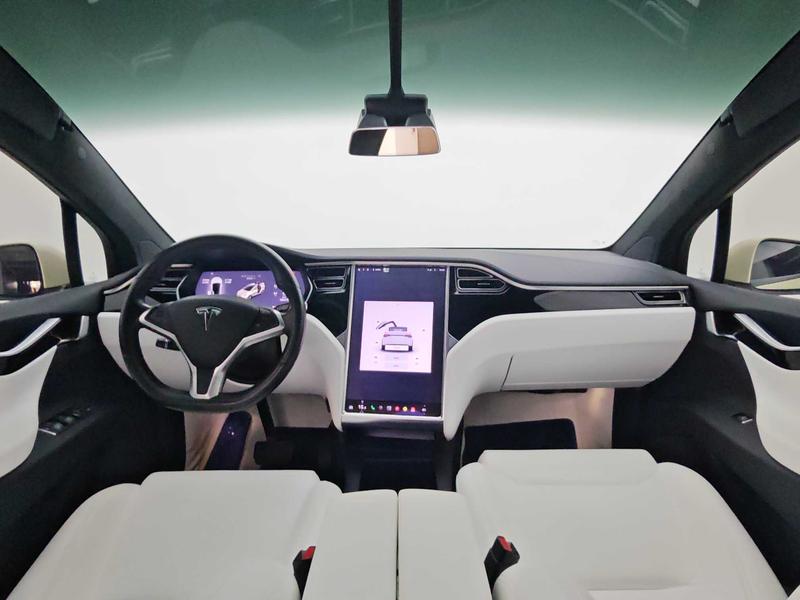 Tesla Model X 2017