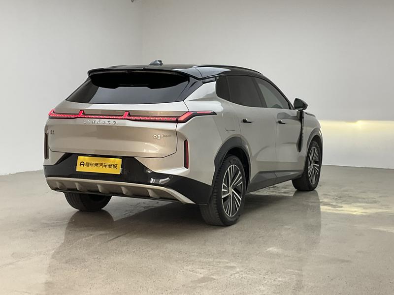 Lynk & Co Lynk&Co 08 EM-P 2023