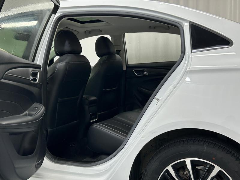 Roewe Roewe i5 2020