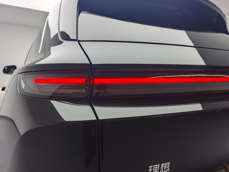 Li Auto Ideal L6 2024