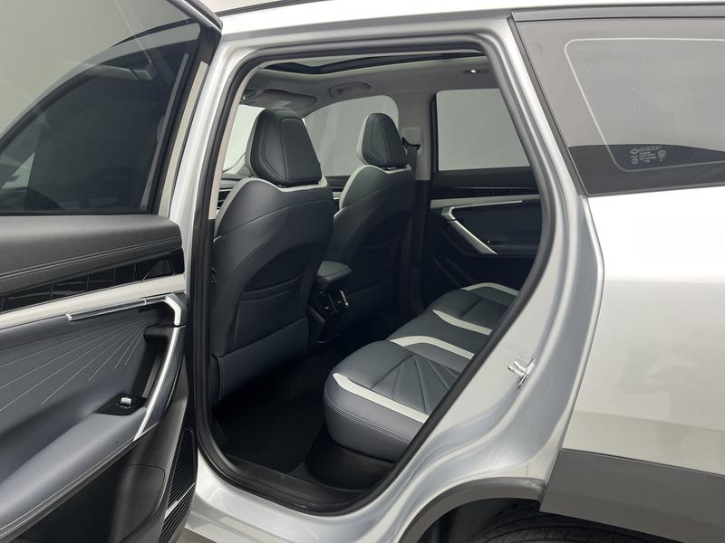 Geely Boyue L 2023