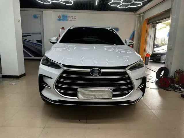 BYD Tang DM DM 2.0T four-wheel drive high-performance version of the Genesis flagship
