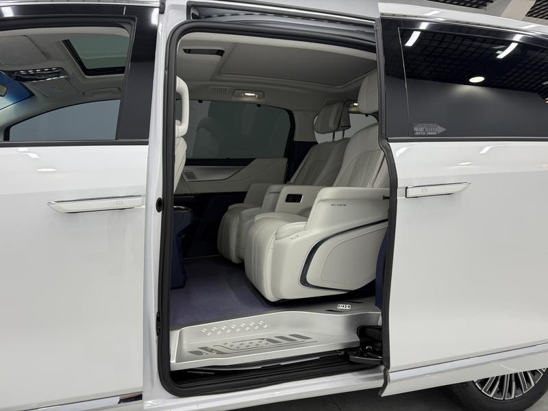 Buick Buick GL8 PHEV 2024
