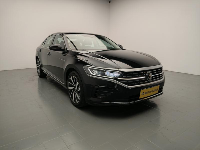 Volkswagen Passat 2024