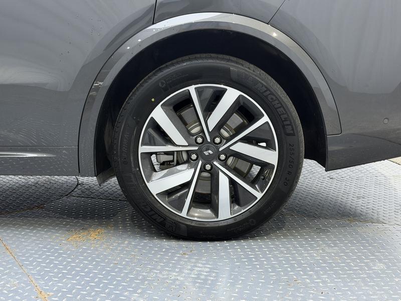 Li Auto Ideal L8 2023