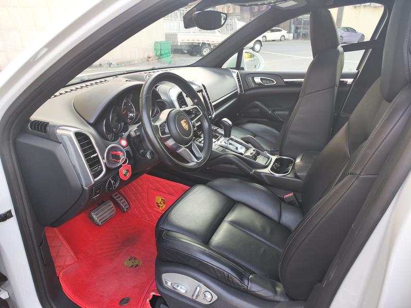 Porsche Cayenne 2015