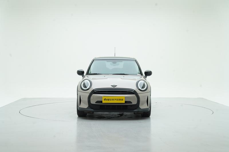 MINI MINI 2023