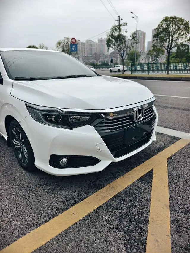 Honda Lingpai 180Turbo CVT Deluxe Edition