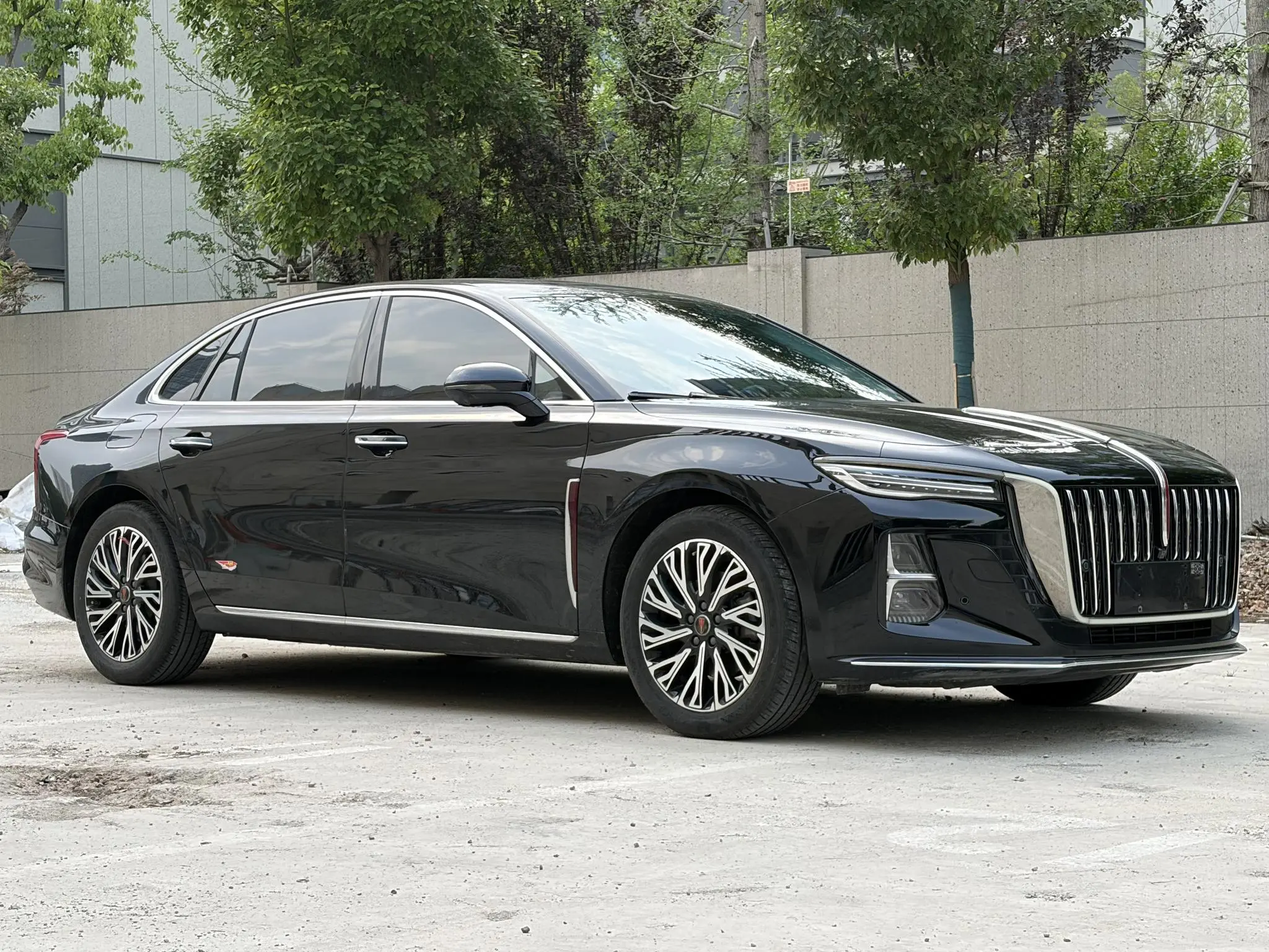 Hongqi Hongqi H5 2.0T Automatic Zhilian Qichang Version