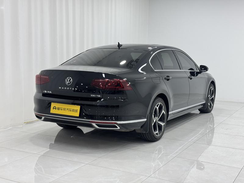 Volkswagen Magotan 2025
