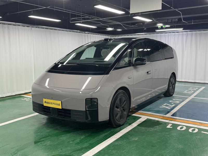 Li Auto Ideal MEGA 2024