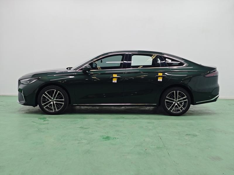 Geely Emgrand 2026