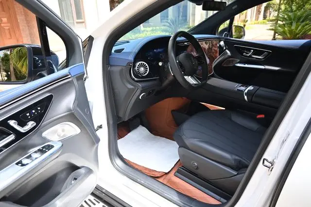 Mercedes-Benz Mercedes-Benz EQE SUV EQE SUV 500 4MATIC Ultimate Edition