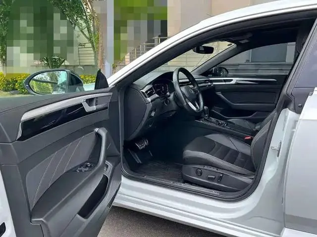 Volkswagen Volkswagen CC 380TSI eye-catching version