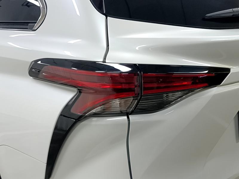 Toyota Gravia 2024
