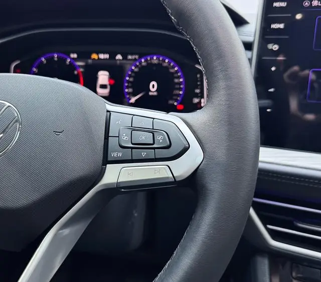 Volkswagen Sagitar 300TSI DSG Beyond Edition