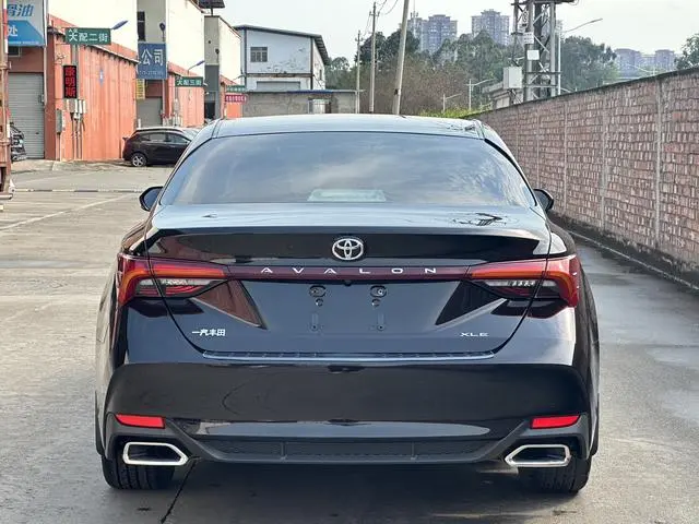 TOYOTA Asian dragon 2.0L XLE Exclusive Edition Country VI