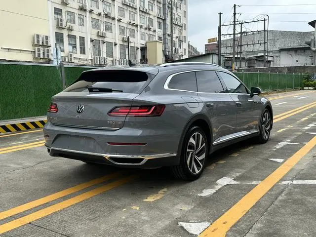 Volkswagen Volkswagen CC Hunting vehicle 380TSI Hunting Heart Edition