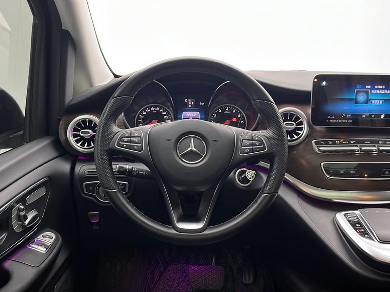 Mercedes-Benz Mercedes Benz V-Class 2022