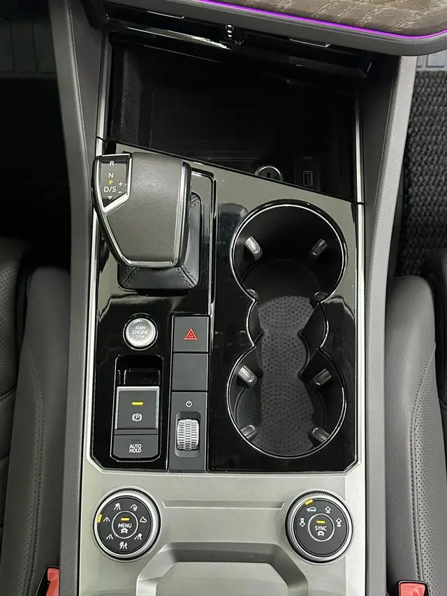Volkswagen Touareg 2.0 TSI Ruiyi Edition Country VI