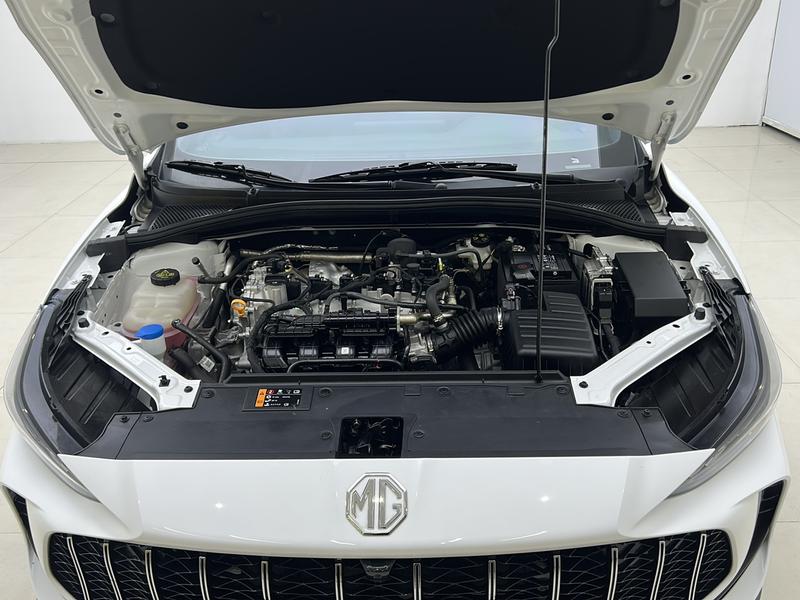 MG MG5 2025