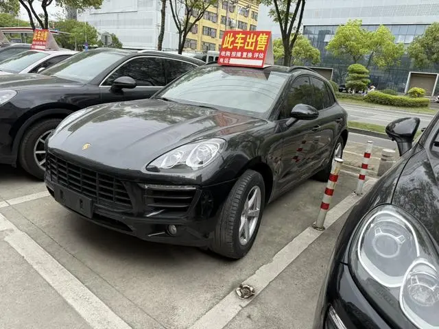 Porsche Macan Macan 2.0T